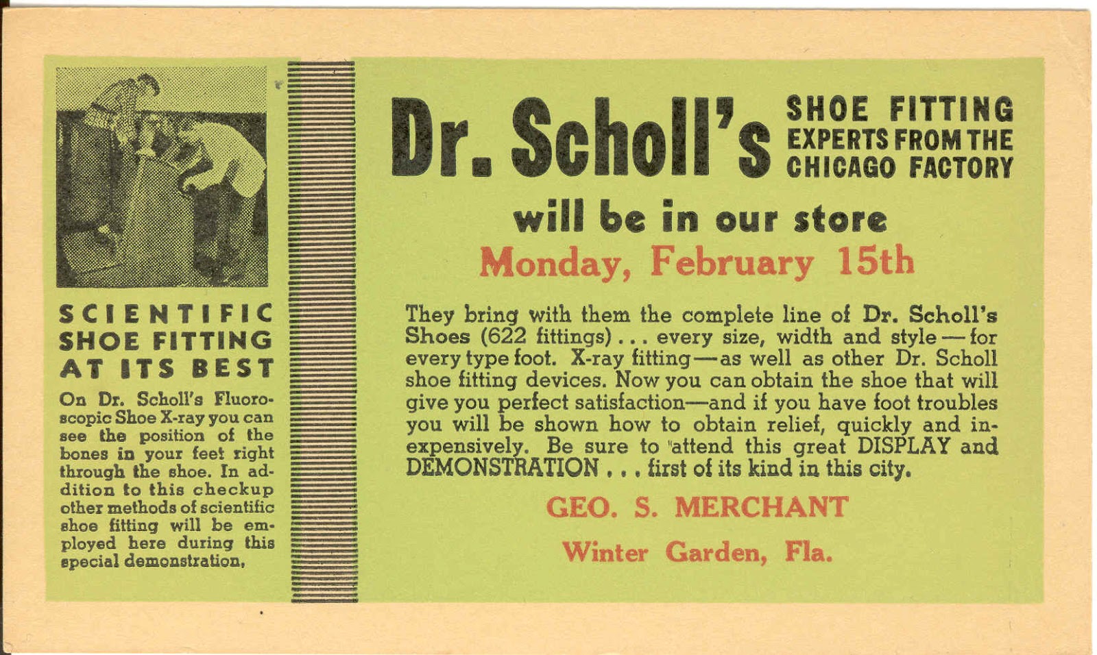 Publicidad en tienda de zapatos de la época